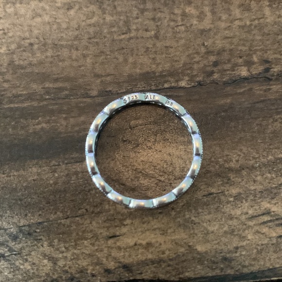 Pandora Oval Leaves Ring *retired* - Picture 5 of 5